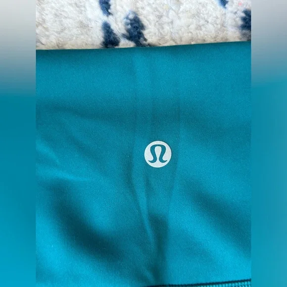 Lululemon In Movement Tight 25" - Picture 4 of 5